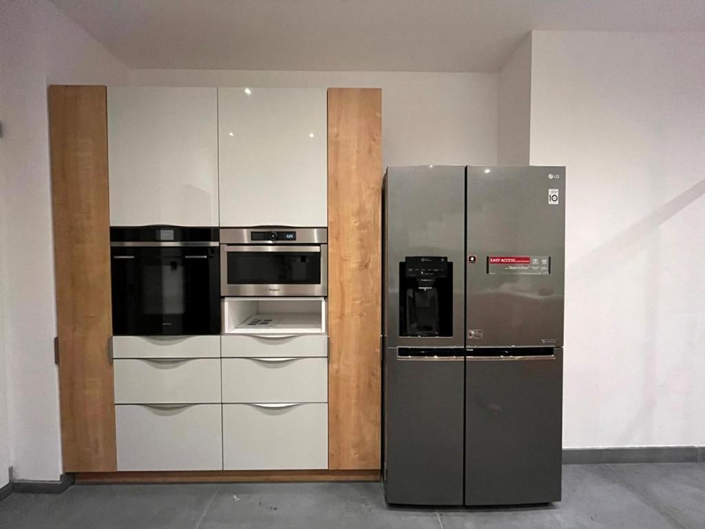 Designer Apartment 110M2 With King Size Beds & Equipped Kitchen Krakow Exterior photo